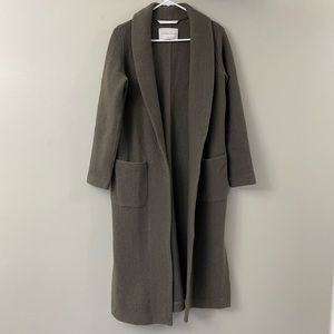 Aritzia Babaton Luxe Lounge Jacket